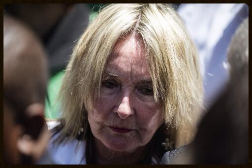 voir le zoom : June Steenkamp, la mère de  Reeva Steenkamp, à la sortie du tribunal le 21 octobre 2014 à Pretoria